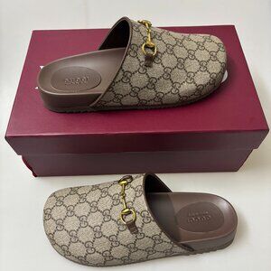 Gucci mule slippers in GG Supreme canvas